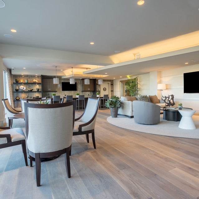 Fuse Cambridge Apartments - fully-equipped clubroom kitchen with island and bar seating